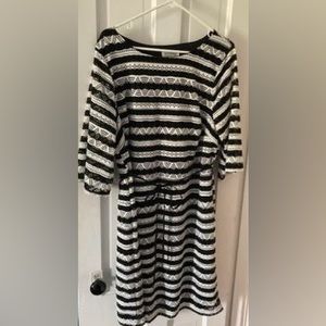 Women’s belted dress